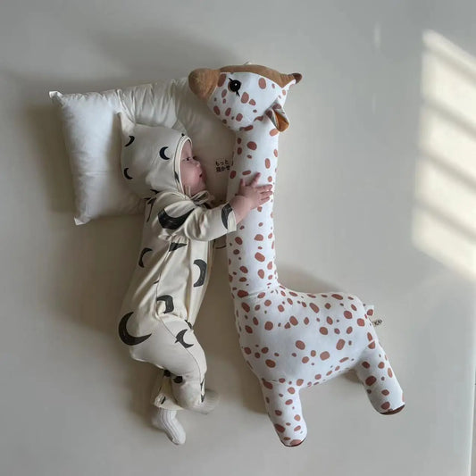 Soft Plush Giraffe Toy - Cuddly Animal Doll for Kids & Room Decor
